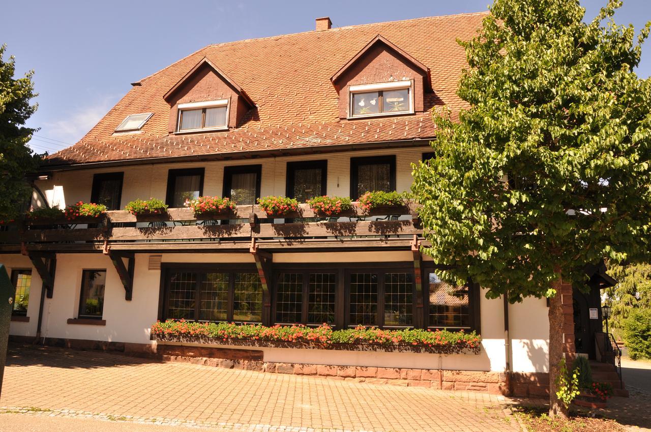 Landhotel Krone Alpirsbach Esterno foto